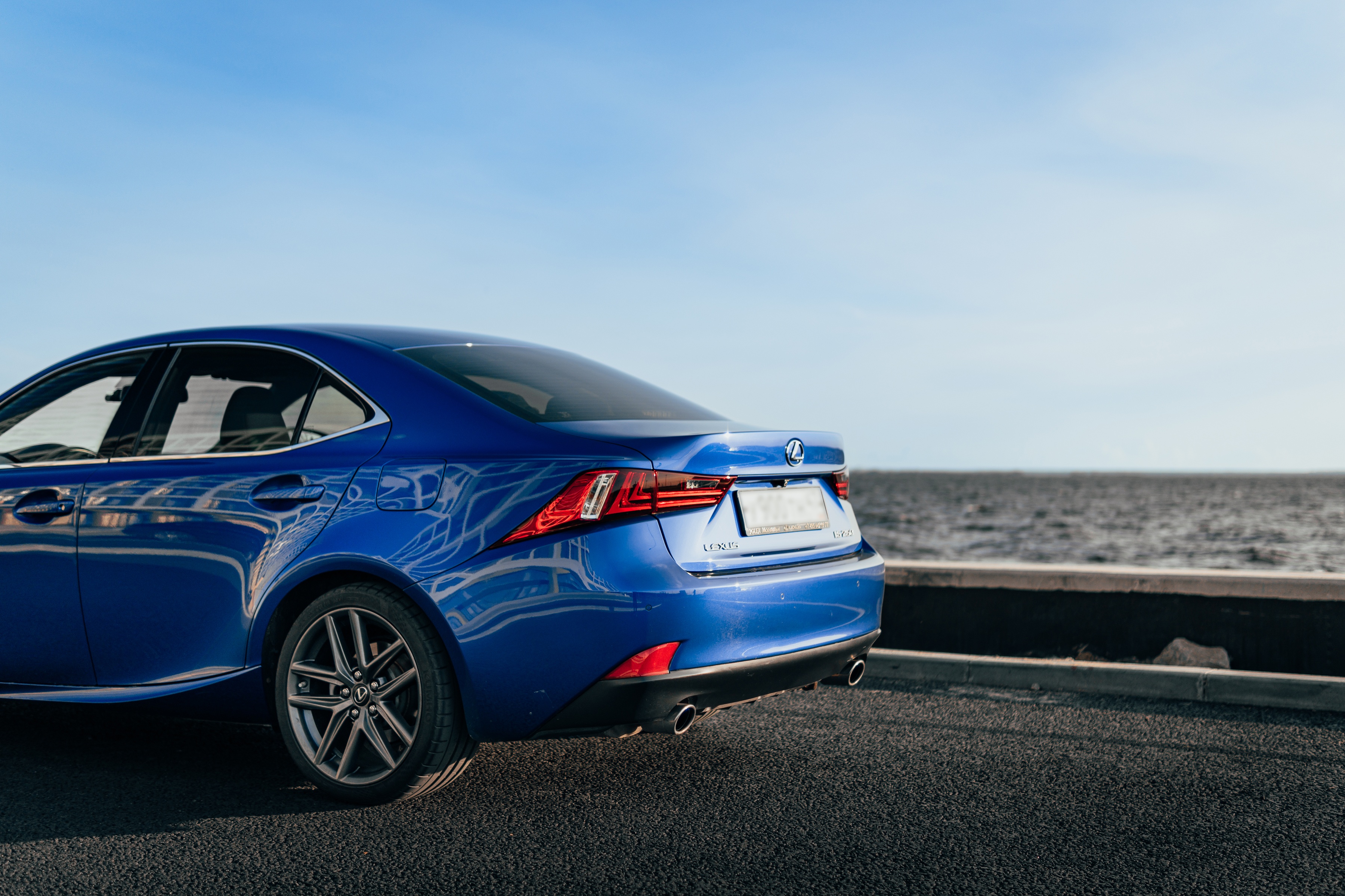 Lexus IS F-Sport — 2