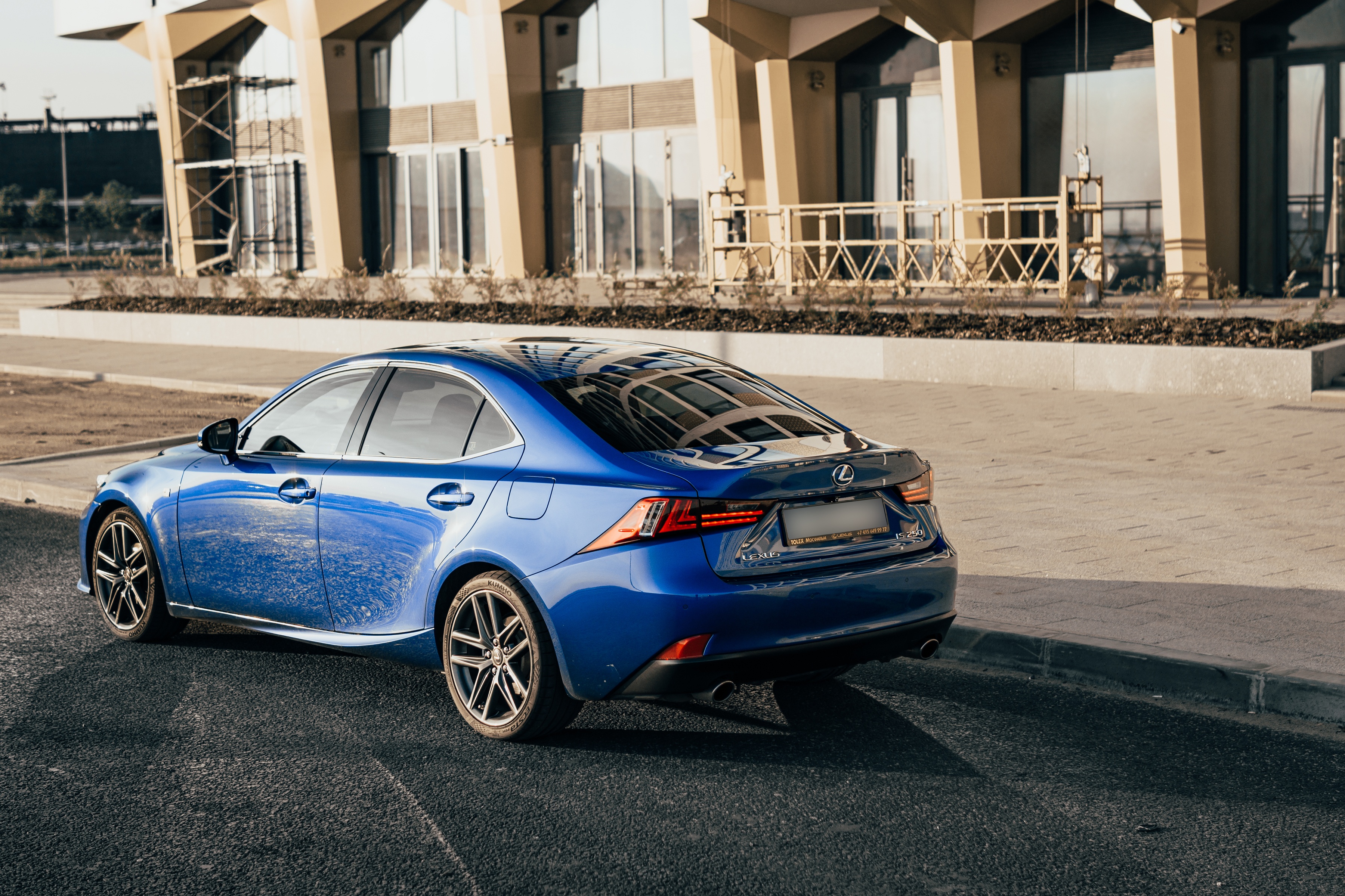 Lexus IS F-Sport — 5